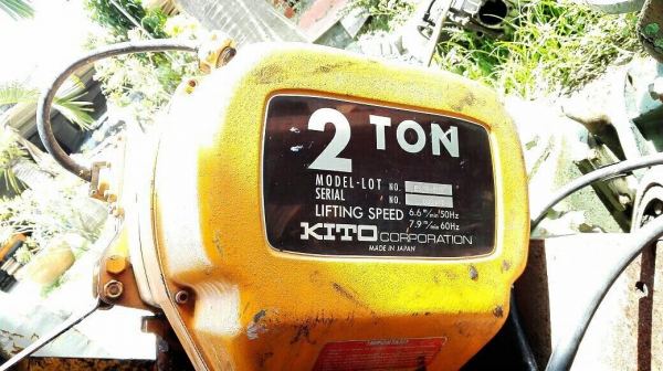 **********ขายแล้วครับ!!*********รอกโซ่ไฟฟ้า KITO 2 ตัน.ไฟ 380 V. ยาว 12 เมตร เดิมๆสภาพใหม่!! โทร 089-2499-123 นครปฐม