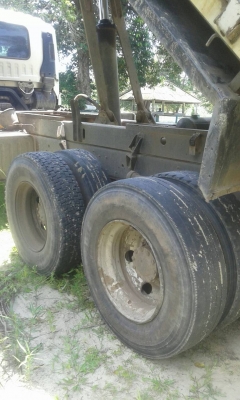 ขายรถบรรทุก 10 ล้อดัมพ์ ISUZU FVZ 300 แรงม้าปี 2552 ราคา 1650000