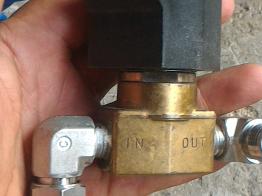 โซลินอยด์วาล์ว CKD แบบเอนกประสงค์ใช้กับอย่างได้ น้ำ น้ำมัน และก๊าซ ขนาดท่อเกลี่ยว 12.5 มม.ใช้ไฟ 100 V.