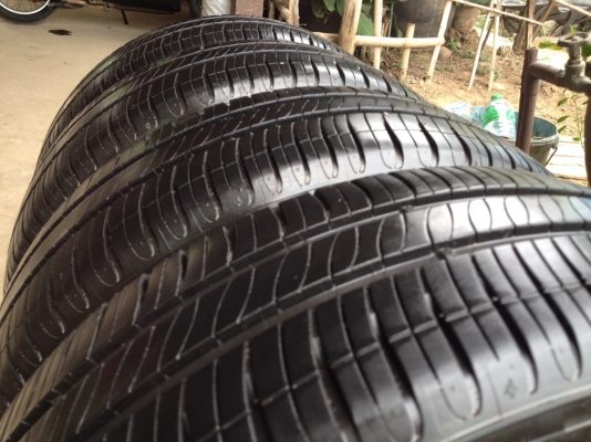 ยางมิชลิน185 55R16ลงพื้นปี2014สวยมากดอกเต็ม ยางมิชลิน185 55R16ลงพื้นปี2014สวยมากดอกเต็ม