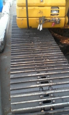 ขายรถแบคโฮ CAT 320 D เอกสารเล่มทะเบียน 13990 ชม.ราคา 1550000