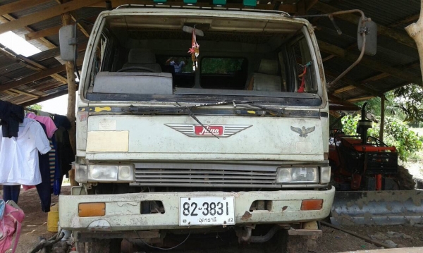 ขาย 10 ล้อดั้ม 2 เพลา HINO FM1M เครื่องเดิม EM100 220 แรงม้า คัสซีสวยตลอดเส้น ช่วงล่างแน่น เกียร์เดิม สโลว์เดิม ทะเบียนพร้อมโอนครับ ราคาต่อรองได้