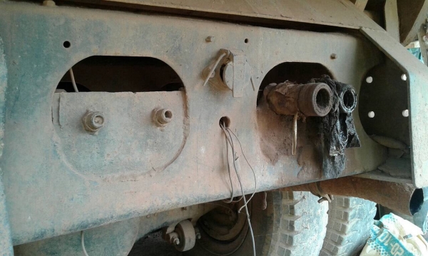 ขาย 10 ล้อดั้ม 2 เพลา HINO FM1M เครื่องเดิม EM100 220 แรงม้า คัสซีสวยตลอดเส้น ช่วงล่างแน่น เกียร์เดิม สโลว์เดิม ทะเบียนพร้อมโอนครับ ราคาต่อรองได้