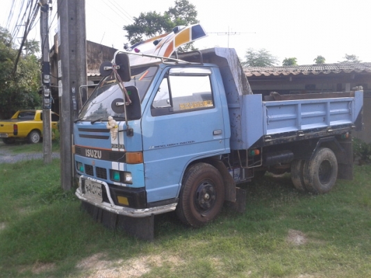 หกล้อดั้ม อีซูสุ NKR 88  แรงม้า  พร้อมใช้งาน เล่มติดมือ  (รถห้างแท้)