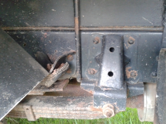 หกล้อดั้ม อีซูสุ NKR 88  แรงม้า  พร้อมใช้งาน เล่มติดมือ  (รถห้างแท้)