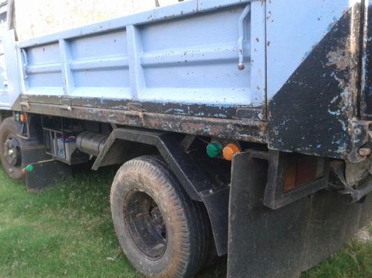 หกล้อดั้ม อีซูสุ NKR 88  แรงม้า  พร้อมใช้งาน เล่มติดมือ  (รถห้างแท้)