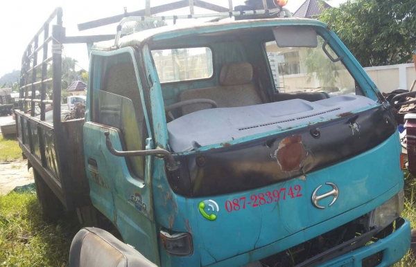 ขายรถบรรทุก 6 ล้อ ตามสภาพ HINO 136 เทอร์โบ