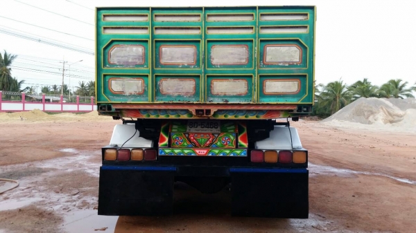 ขายราคา 385,000บ ลูกพ่วง 3เพา ดั้มมีเนียม สภาพดีสวยกริบไม่เคยนอนข้างทาง เล่มพร้อม