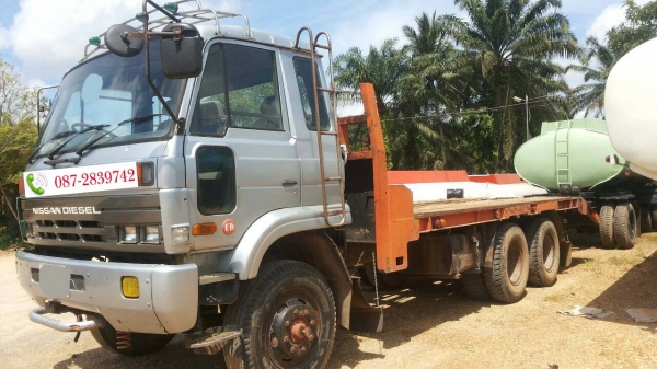 ขายรถท้ายลาดบรรทุกแบคโฮ 10 ล้อ 2 เพลา