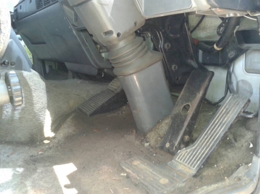 ขาย 6 ล้อดั้ม ยาง 825/16 HINO FD3H เครื่อง HO7D 195 แรงม้า เกียร์ HO คัสซีสวยตลอดเส้น เบรคทิฟฟี่ พวงมาลัยพาวเวอร์ ทะเบียนพร้อมโอนครับ