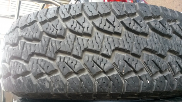 HANKOOK265/70/16 ดอกAT ตัวหนังสือขาว