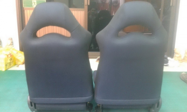 เบาะคู่หน้าของซูบารุIMปีกน้ำเงินผ้ากลางสีคลาม+รางเดิม฿5800ลดได้