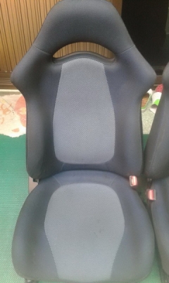 เบาะคู่หน้าของซูบารุIMปีกน้ำเงินผ้ากลางสีคลาม+รางเดิม฿5800ลดได้