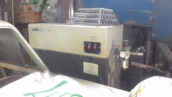 ปั้มลมมี air dryer และ เครื่องพ่นสีฝุ่น powdercode.