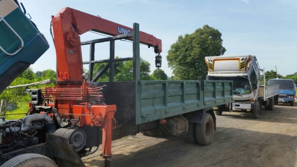 ขาย595,000บ หกล้อ ฮีโน้ FD185โบ เครน 3ตัน รถสภาพดีสวยเดิมบาง ช่วงยาว 6.50ม. เล่มพร้อมโอน ขาย595,000บ หกล้อ ฮีโน้ FD185โบ เครน 3ตัน รถสภาพดีสวยเดิมบาง ช่วงยาว 6.50ม. เล่มพร้อมโอน