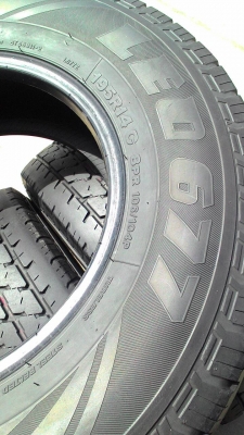 195R14 BRIDGESTONE LEO 677 ชุด 4 เส้น tel.081-427-3941