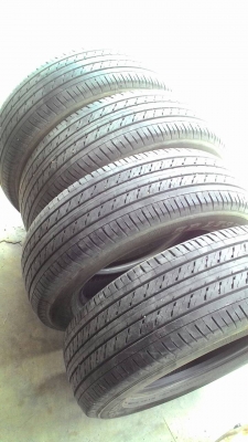 215/65R16 DUNLOP SP LT37 ปี2013 ชุด 4 เส้น tel.081-427-3941 215/65R16 DUNLOP SP LT37 ปี2013 ชุด 4 เส้น tel.081-427-3941