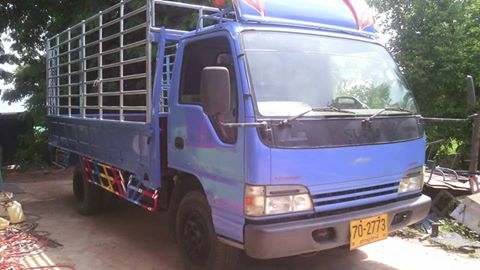 ขาย6ล้อ ยาว5เมตร เครื่อง130แรง เครื่องดีแคชซีสวย ยางดีภายในสวย สภาพพร้อมใช้งาน เอกสารพร้อมโอน สนใจโทร 090-8588220คุณนะ 093-3258446คุณบิว ID:narong498 หรือเข้าดูสินค้าอื่นๆได้ที่ www.truck.in.th/498 หรือเพจ Facebook ณรงค์ ซื้อขายรถมือสอง (เว็บไซต์ส่วนตัว)