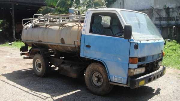 รถดูดส้วม ISUSU TL หัว NKR ลงเล่มแล้ว เครื่องดี รถพร้อมใช้งาน ทะเบียนพร้อมโอน