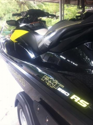 เจ็ทสกี Seadoo รุ่น RXT 260 ปี 2013 จำนวน 2 ลำ พร้อมเทรลเลอร์ เจ็ทสกี Seadoo รุ่น RXT 260 ปี 2013 จำนวน 2 ลำ พร้อมเทรลเลอร์