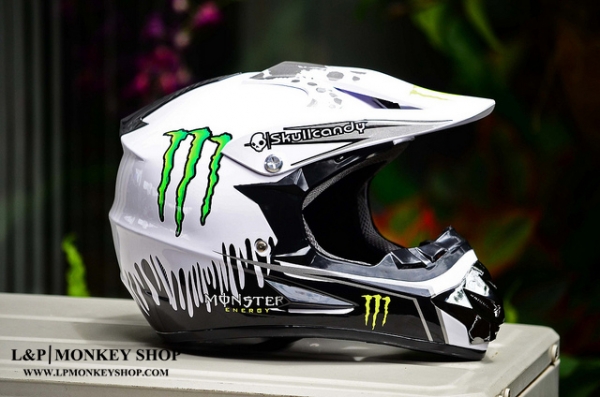 หมวกกันน็อค จัดโปรโมชั่นต้อนรับหน้าฝน ลดราคาพิเศษ1800 ลดเหลือ 1150 บาท 5 ใบเท่านั้น ชุดเกราะ  มีกระดองเต่า M L XL XXL ราคา เพียง 800 เสื้อวิบาก อีกมากมาย 600 รับ เสื้อวิบาก อีกมากมาย 600 รับ บัตร เครดิต บัตร เครดิตเสื้อวิบาก ชุดเกราะ มีกระดองเต่า ราคา เพี