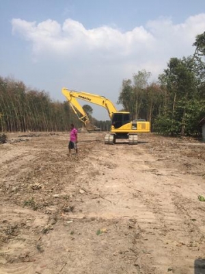 ขายดาวน์ รถแบ็คโฮ KOMATSU PC200-7 ไมล์3,xxxชม รถออกห้างป้ายแดง เหลือ PM 4000 รถสวยพร้อมใช้งาน