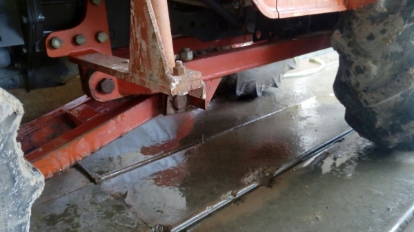 ชุดใบมีดคานล่างใส่คูโบต้ารุ่นB24 สภาพสวยพร้อมใช้