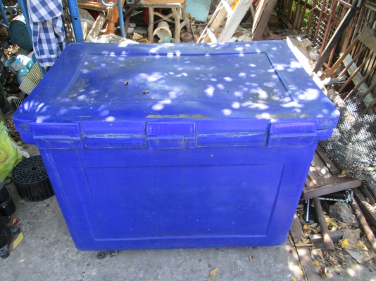 ถังใหญ่  สภาพใหม่   ขายถูก  ราคา2500บาท