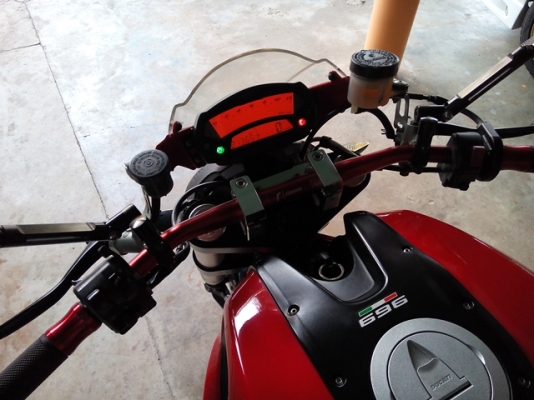 ขาย DUCATI 696 ปี 09 ทะเบียนแท้โอนขนส่ง รถสวยไม่แพง 239000