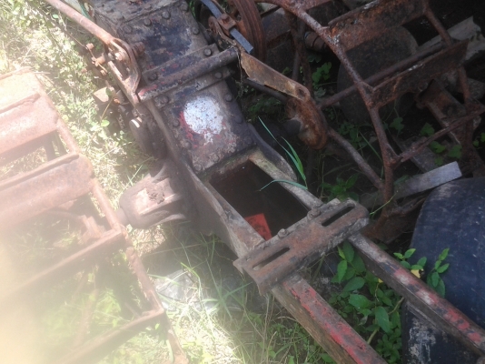 ขายตามสภาพโครงรถไถจักรเพชร ขายตามสภาพโครงรถไถจักรเพชร