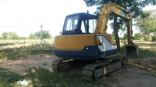 ขายรถแบคโฮ KOBELCO sk60-3พร้อมใช้ราคาถูก 425,000