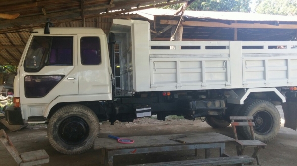 fuso 165แรง 8 คิว กระบะ 4.8เมตร fuso 165แรง 8 คิว กระบะ 4.8เมตร