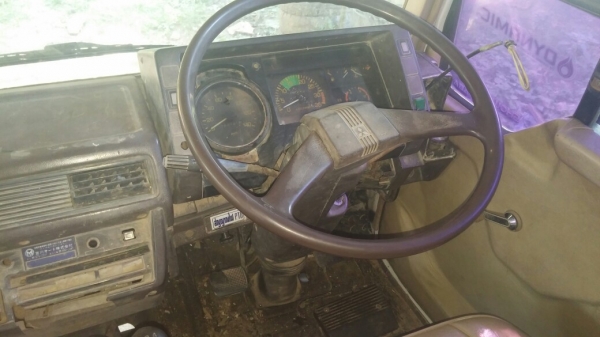 fuso 165แรง 8 คิว กระบะ 4.8เมตร fuso 165แรง 8 คิว กระบะ 4.8เมตร