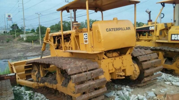 ขายรถแทรคเตอร์ CAT D5D ตีนเป็ดรถสวยพร้อมใช้ราคา 450,000 ขายรถแทรคเตอร์ CAT D5D ตีนเป็ดรถสวยพร้อมใช้ราคา 450,000