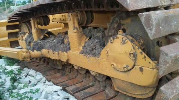 ขายรถแทรคเตอร์ CAT D5D ตีนเป็ดรถสวยพร้อมใช้ราคา 450,000 ขายรถแทรคเตอร์ CAT D5D ตีนเป็ดรถสวยพร้อมใช้ราคา 450,000