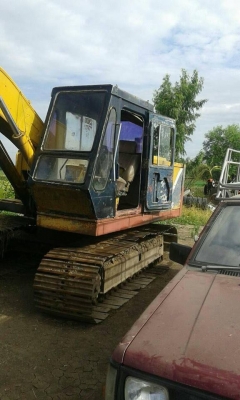 ขายรถแบคโฮ KOMATSU pc120-2 รถพร้อมใช้ราคา300,000