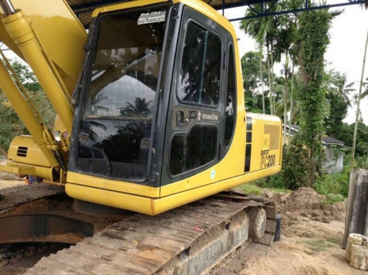 ขายรถแบคโฮ KOMATSU pc200-6ไฟฟ้าครบ รถสวยพร้อมใช้ราคา950,000 ขายรถแบคโฮ KOMATSU pc200-6ไฟฟ้าครบ รถสวยพร้อมใช้ราคา950,000