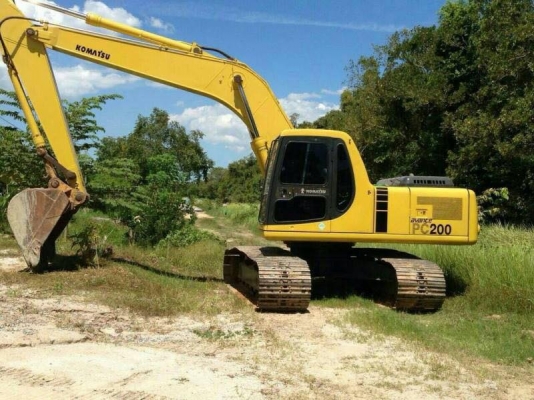 ขายรถแบคโฮ KOMATSU pc200-6ไฟฟ้าครบ รถสวยพร้อมใช้ราคา950,000 ขายรถแบคโฮ KOMATSU pc200-6ไฟฟ้าครบ รถสวยพร้อมใช้ราคา950,000