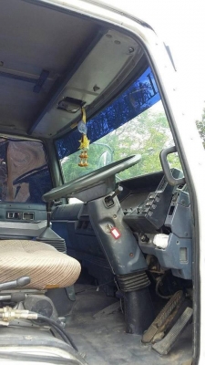 ขายรถเทนเลอร์สิบล้อสองเพลาISUZU 175 2เพลารถพร้อมใช้ เอกสารพร้อมโอนราคา700,000 ขายรถเทนเลอร์สิบล้อสองเพลาISUZU 175 2เพลารถพร้อมใช้ เอกสารพร้อมโอนราคา700,000