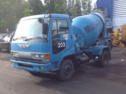 ขาย รถโม่ HINO FC โม่ 2.5Q ขาย รถโม่ HINO FC โม่ 2.5Q