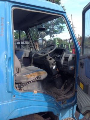 ขาย รถโม่ HINO FC โม่ 2.5Q ขาย รถโม่ HINO FC โม่ 2.5Q