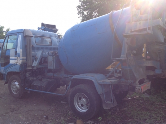 ขาย รถโม่ HINO FC โม่ 2.5Q