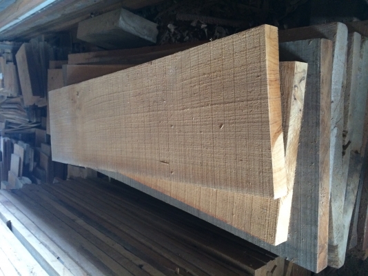 ไม้แปรรูปประดู่หน้า 12"-14"x1"x2.5m. ราคาเหมา 2300/คิวฟุต