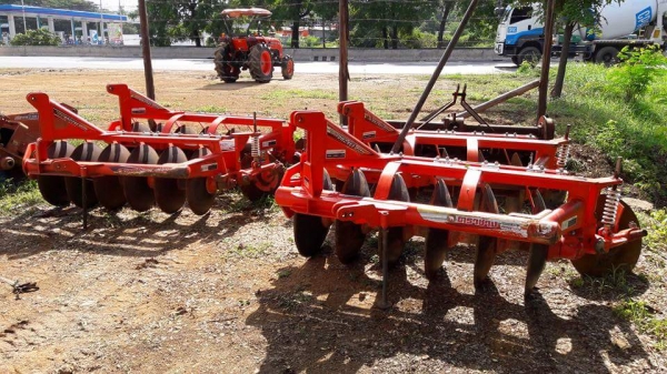 ผานพรวนตราช้าง 6&times;24-6&times;22 เฮฟวี่พลัส สภาพสวยไกล้เคียงของใหม่ ราคาเบาๆ 0872016577