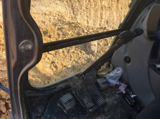 SK200-8 YN12-T8091 superX ใช้งาน 7014 ชม. มือเดียวป้ายแดง...รถสวย เดิมๆรถเกือบเต็ม