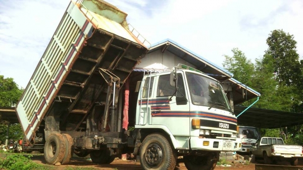 **500,000 บ.ต่อรอง /// 6ล้อดั้มเกษตร ROCKY FSR-165 ดั้ม5ม. **ขาย ISUZU ROCKY-165 6ล้อดั้มเหล็กเกษตร รถห้างแท้ พร้อมใช้ ISUZU ROCKY FSR11H 6BD1-165แรง ปี33 รถห้างแท้ เครื่องเดิม เกียร์เดิม เครื่องดี แน่น แรงดี เกียร์ดี ไม่หลุด ครับ ช่วงล่างใหญ่ คัสซีดี ใหญ **500,000 บ.ต่อรอง /// 6ล้อดั้มเกษตร ROCKY FSR-165 ดั้ม5ม. **ขาย ISUZU ROCKY-165 6ล้อดั้มเหล็กเกษตร รถห้างแท้ พร้อมใช้ ISUZU ROCKY FSR11H 6BD1-165แรง ปี33 รถห้างแท้ เครื่องเดิม เกียร์เดิม เครื่องดี แน่น แรงดี เกียร์ดี ไม่หลุด ครับ ช่วงล่างใหญ่ คัสซีดี ใหญ