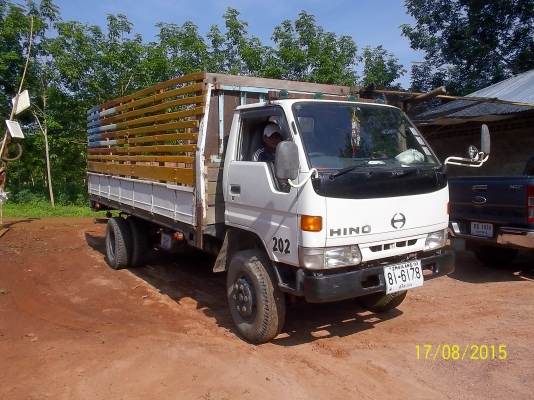 ขาย6ล้อฮีโน่KM310  เครื่อง 6สูบ 110 แรง เอกสารพร้อมโอน