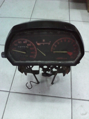 ขาเหล็กยึดไฟหน้า+หัวไมล์ ฮอนด้า วิง