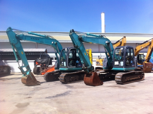 นำเข้าเครื่องจักรกลหนักมือ 2 จากต่างประเทศ Tel.098-858-5524 สามภพ ครับ