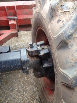 ขายด่วนครับ KUBOTA  M9540 รถมือเดียว เครื่องแน่นไม่มีเยื้มครับ